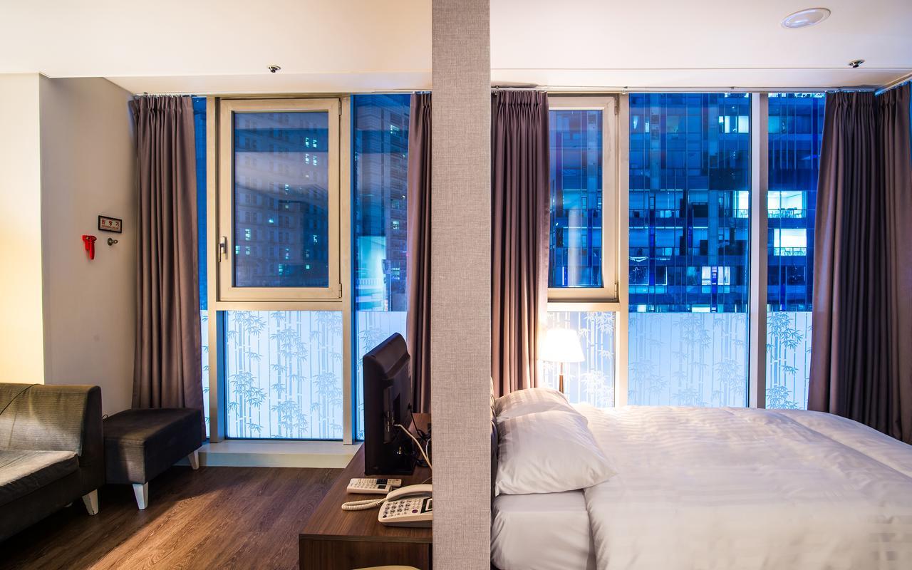 Hotel Arinus Shinchon Seoul Bagian luar foto